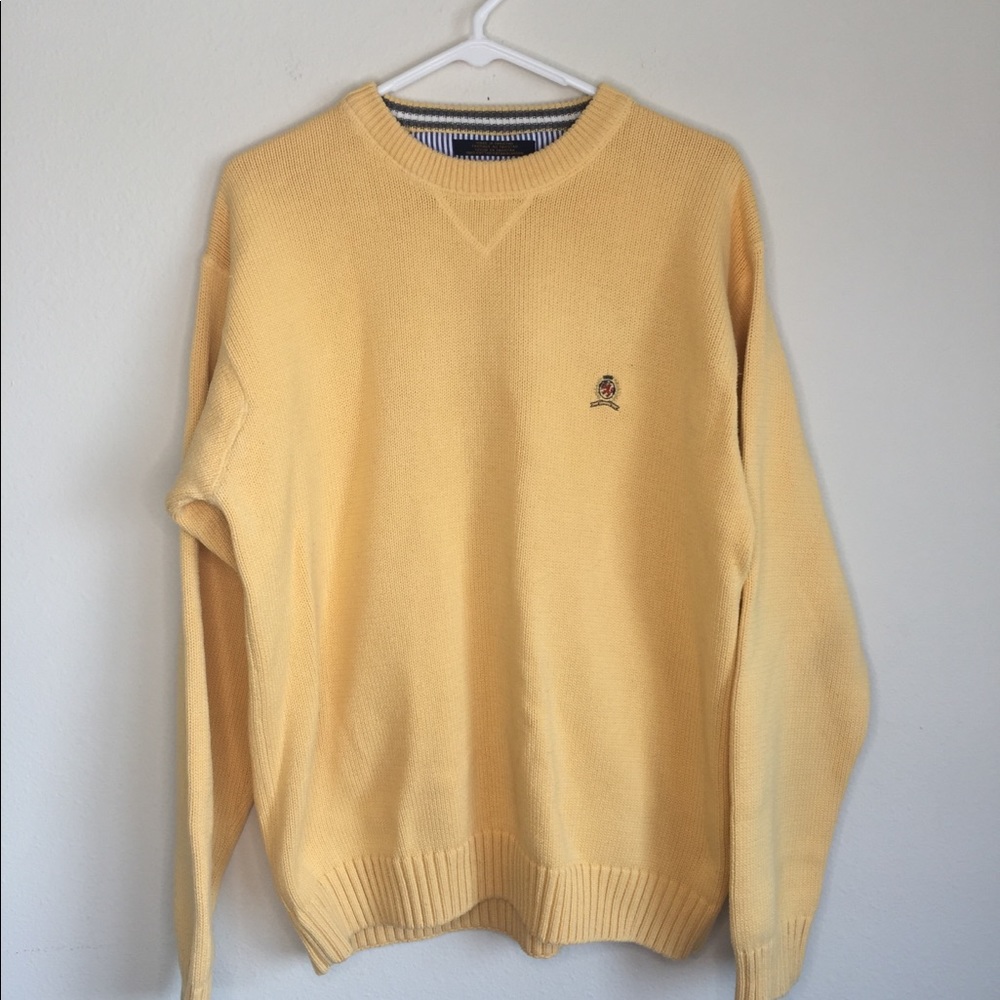 Men’s vintage Tommy Hilfiger crewneck sweater